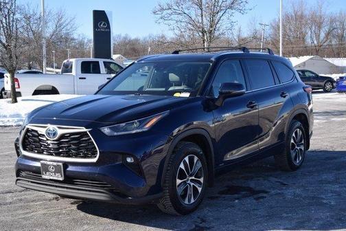 2021 Toyota Highlander Hybrid XLE