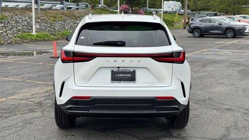 Eminent White Pearl 2025 Lexus NX 350h Premium