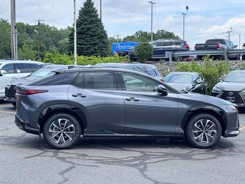2025 Lexus RZ 450e Premium