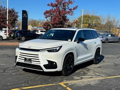 2024 Lexus TX 500h Luxury