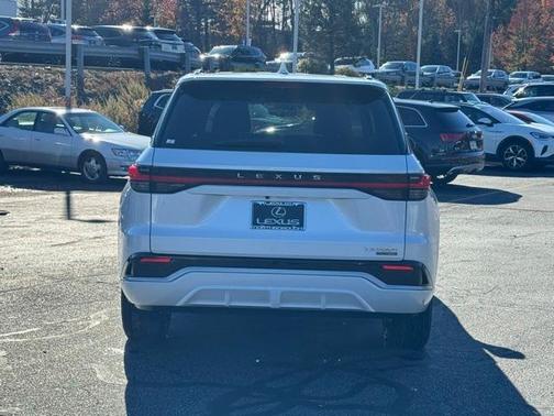 2024 Lexus TX 500h Luxury