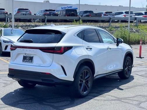 2025 Lexus NX 450h+ Luxury