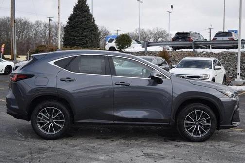 2026 Lexus NX 450h+ Luxury