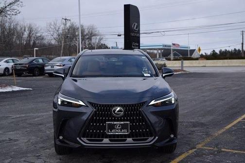 2026 Lexus NX 450h+ Luxury