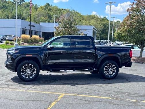 2024 GMC Canyon Denali