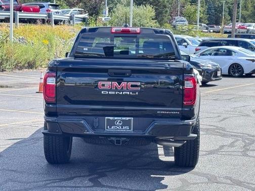 2024 GMC Canyon Denali