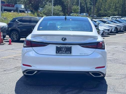 2025 Lexus ES 350 Ultra Luxury