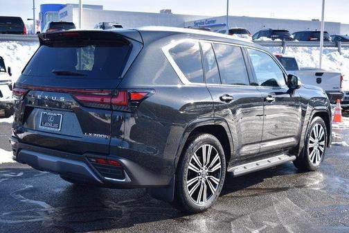 2026 Lexus LX 700h Luxury