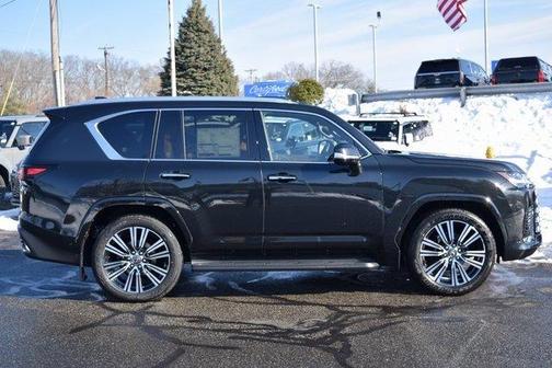 2026 Lexus LX 700h Luxury