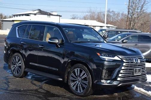 2026 Lexus LX 700h Luxury