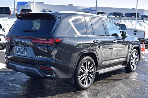 2026 Lexus LX 700h Luxury