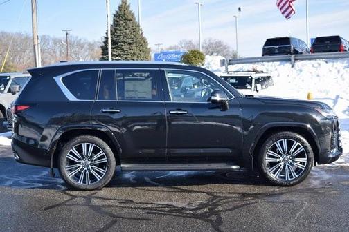 2026 Lexus LX 700h Luxury