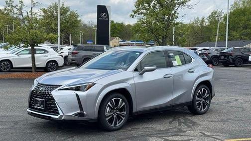 Iridium 2026 Lexus UX 300h