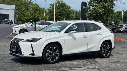 Eminent White Pearl 2025 Lexus UX 300h 300H