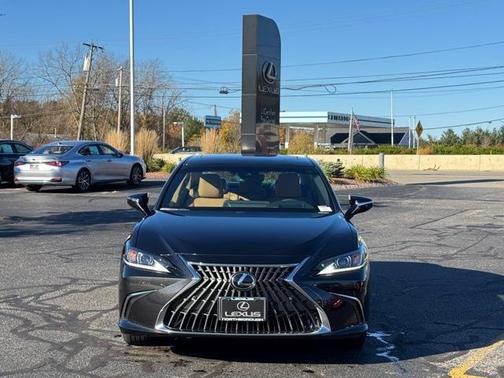 2025 Lexus ES 350 Base