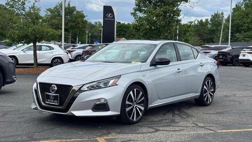 Brilliant Silver Metallic 2020 Nissan Altima 2.5 SR