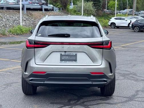 2024 Lexus NX 350h Premium