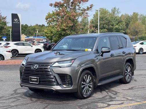 2022 Lexus LX 600 Premium
