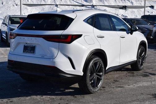 2026 Lexus NX 450h+ Luxury