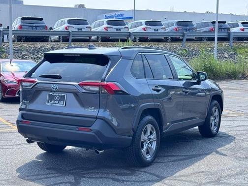 2022 Toyota RAV4 Hybrid LE