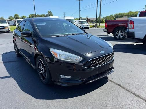 Black 2016 Ford Focus SE