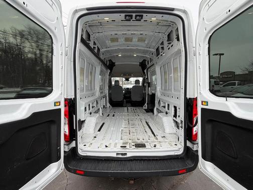 2017 Ford Transit-250 Base