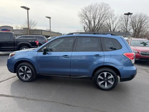 2017 Subaru Forester 2.5i