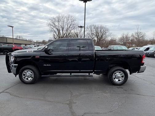2020 RAM 2500 Tradesman 4x4 Crew Cab 6'4'' Box