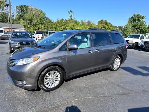 2011 Toyota Sienna XLE Limited