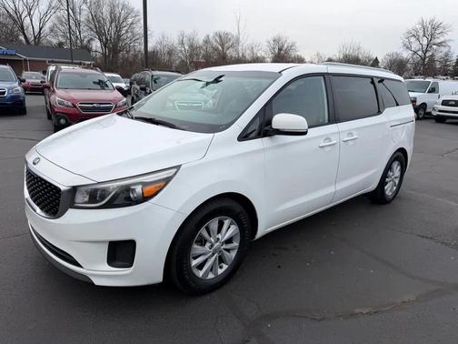 2016 Kia Sedona LX