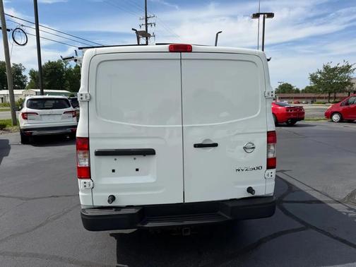 White 2018 Nissan NV Cargo NV1500 SL V8