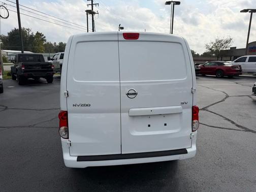 White 2019 Nissan NV200 SV