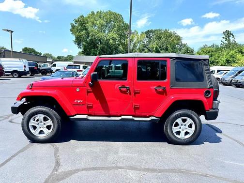 2016 Jeep Wrangler Unlimited Sahara