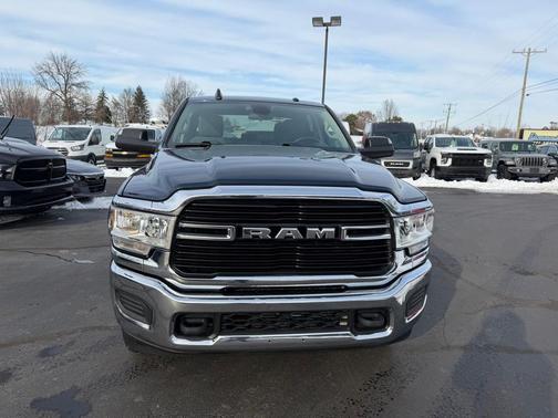 2019 RAM 2500 Big Horn 4x4 Crew Cab 6'4'' Box