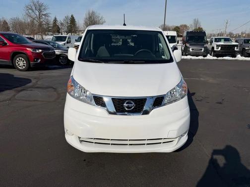 2020 Nissan NV200 SV