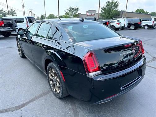 2016 Chrysler 300 S