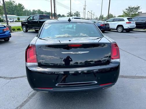 2016 Chrysler 300 S