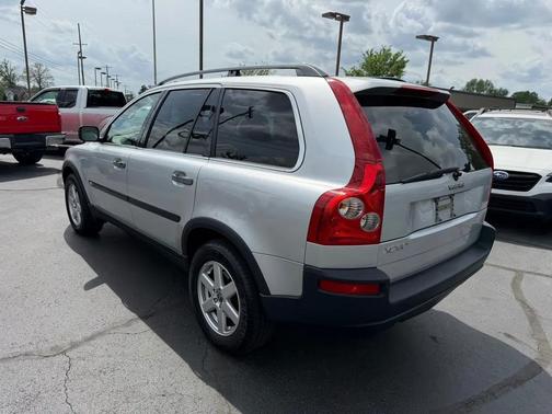 Silver 2006 Volvo XC90 2.5T