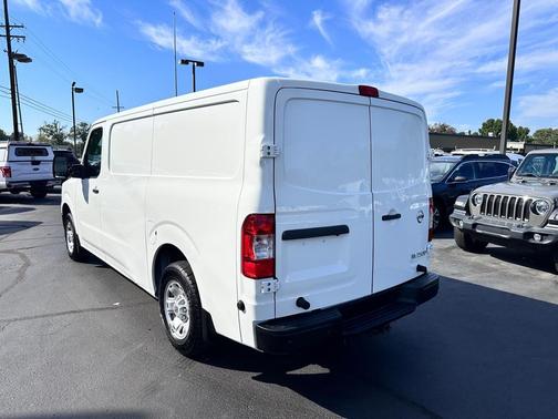 2020 Nissan NV Cargo NV2500 HD SV V8