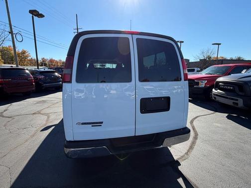 2016 Chevrolet Express 3500 LT