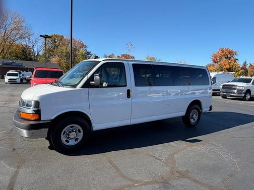 2016 Chevrolet Express 3500 LT