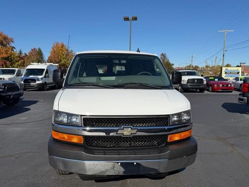 2016 Chevrolet Express 3500 LT
