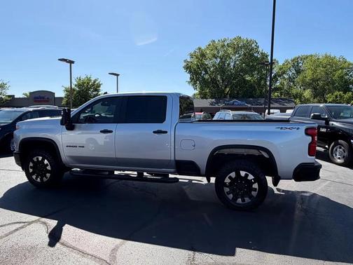 Silver 2020 Chevrolet Silverado 2500 Custom