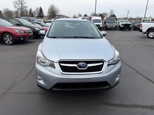 silver 2015 Subaru XV Crosstrek 2.0i Premium