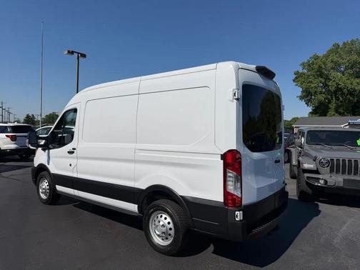 White 2022 Ford Transit-250 Base
