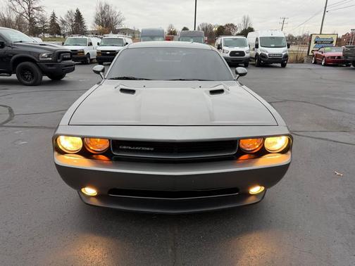 2012 Dodge Challenger SXT