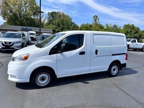2020 Nissan NV200 S