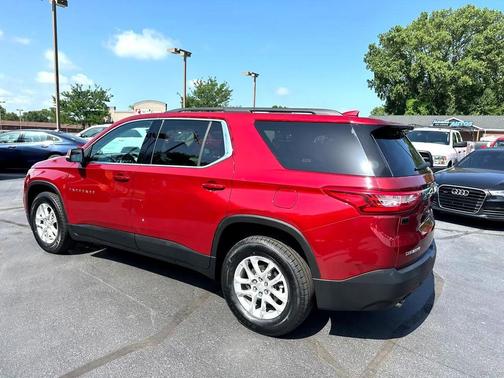 2021 Chevrolet Traverse LT Cloth