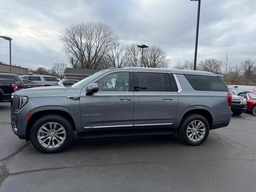 2022 GMC Yukon XL SLT