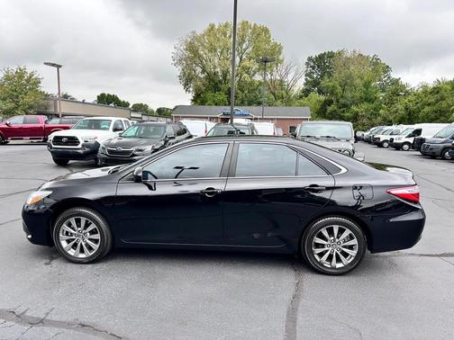 2017 Toyota Camry XLE